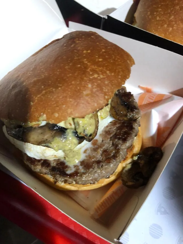 Menu_Maluburger_Paterno_image_2