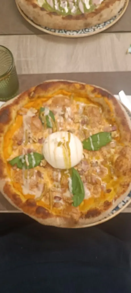 Leo Umberto_Pizzeria Ai Portici_Paterno_recensione