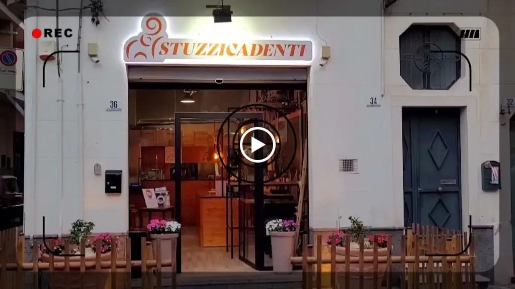 Pizzeria Stuzzicadenti restaurant in Paterno