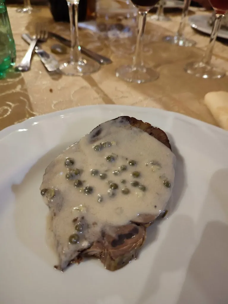 rosario priolo_Casale Antico Borgo_Paterno_review