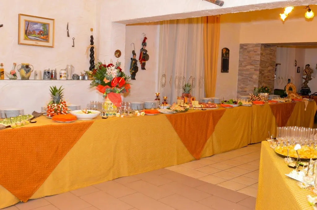 Casale Antico Borgo restaurant in Paterno