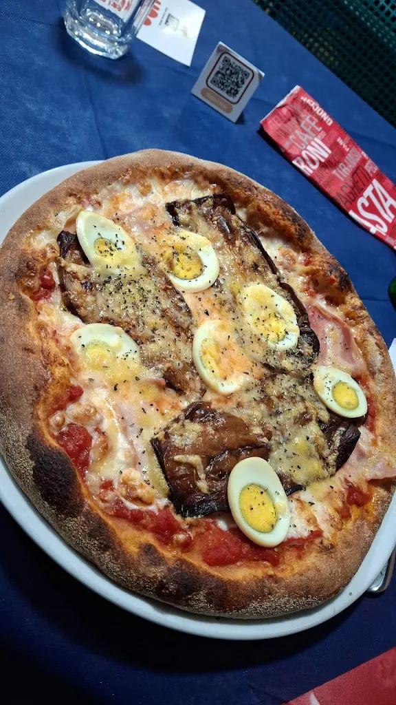 Francesca Cosentino_Pizzeria In Bocca Al Lupo Paternò_Paterno_review