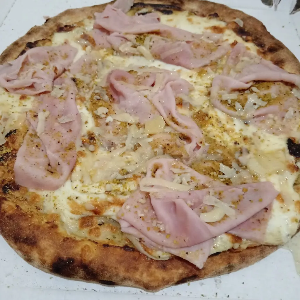 Anna Vacirca_Pizzeria Anima e Cori_Paterno_recensione