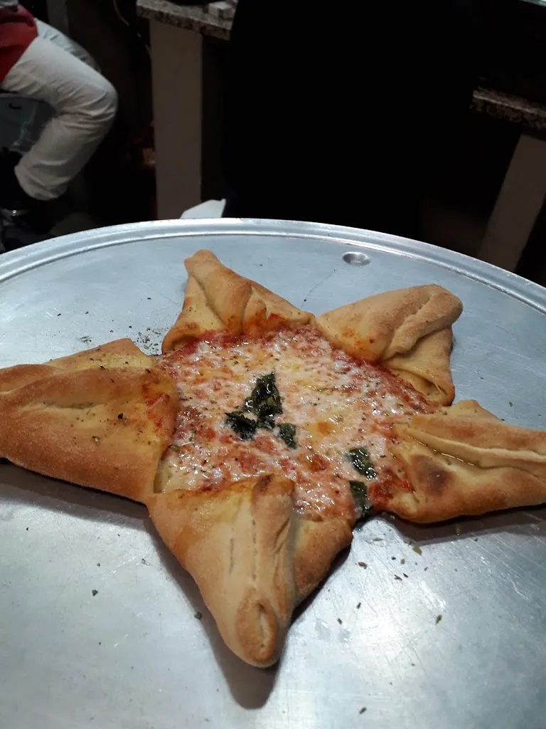 Strapizzami restaurant in Paterno