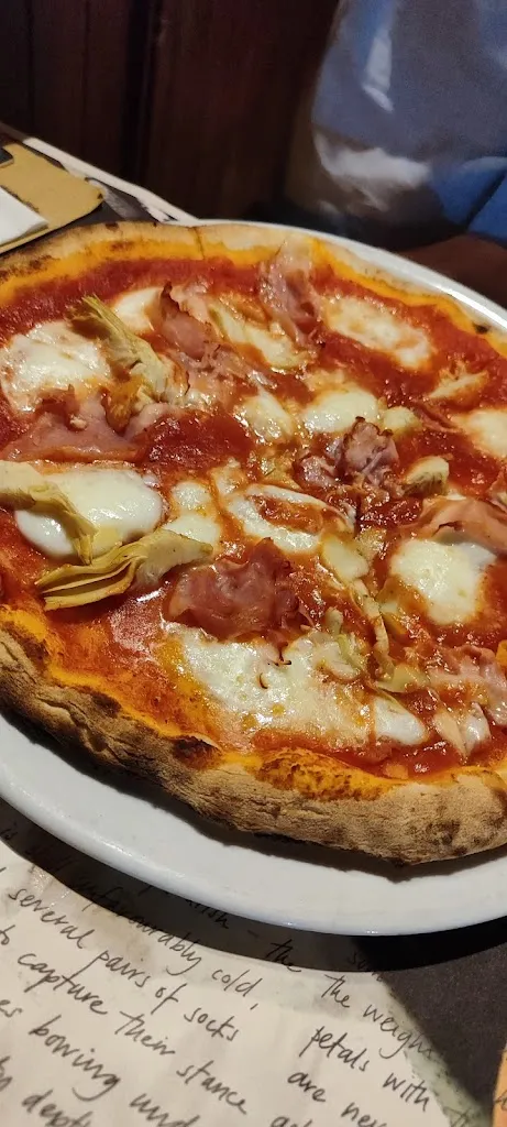 La Strega del Sud_Ristorante Pizzeria Hurricane Wine & Food Di Carmela & Rosanna Santarsiero Sas_Pignola_review