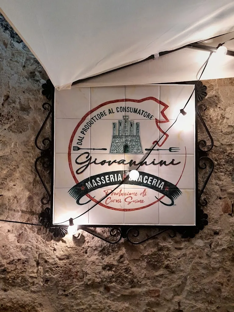 Adam Salter_masseria & braceria giovannini_Civitella del Tronto_review