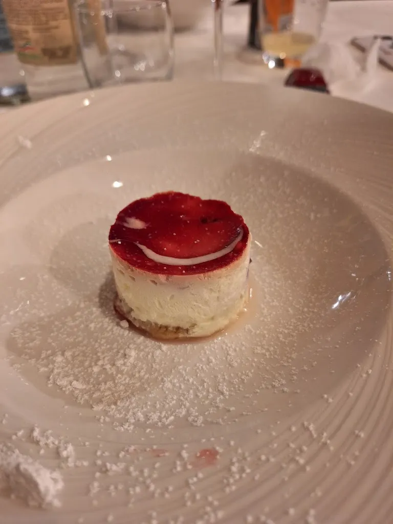 Luigi Villanova_La Luna nel Bosco_Pignola_review