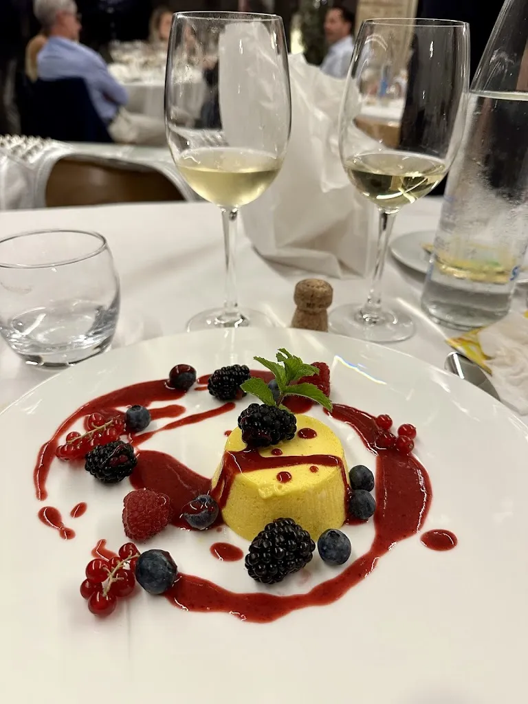 Ilenia Barcaroli_La Loggia_Alba Adriatica_review