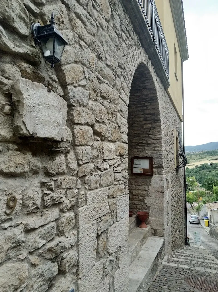 Mariacristina Mona_Locanda Del Borgo_Rapone_review