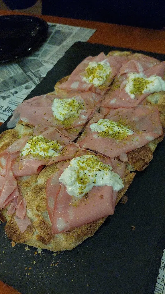 CHIARA di michele_Lux Pub&Grill_Rapolla_Bewertung