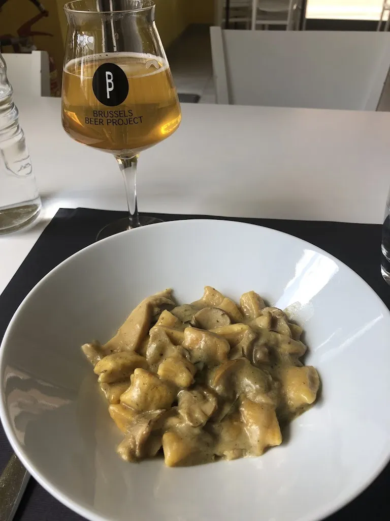 Debi Holland_Zendè Food Drink Cafè_Rionero in Vulture_review