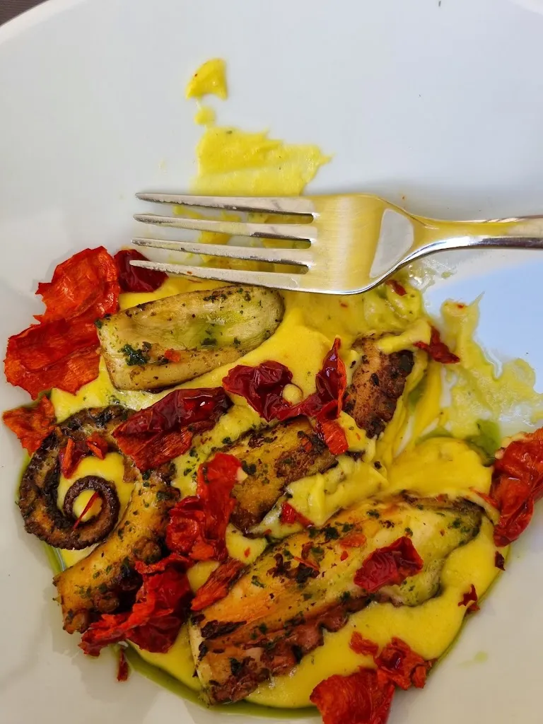 Nicheo Cervone_Zendè Food Drink Cafè_Rionero in Vulture_review