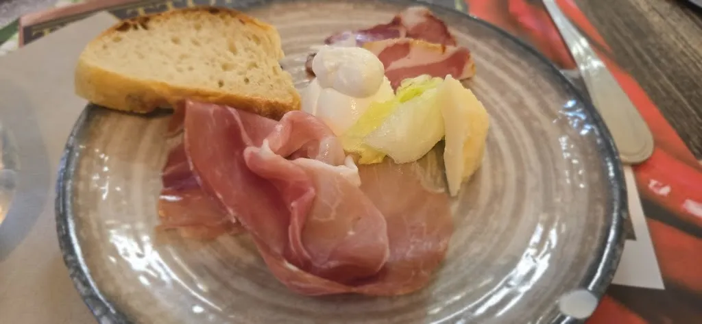 Desi Nikolova_Trattoria 