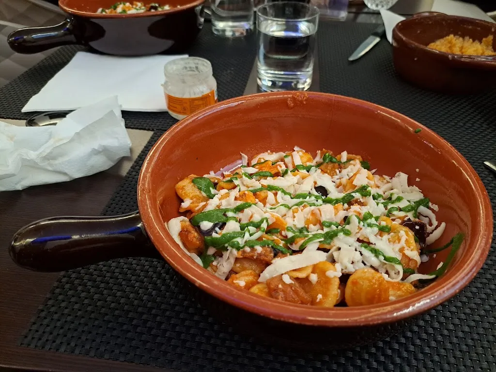 Antonio Lidonnici_Family Lounge Bar_Policoro_review