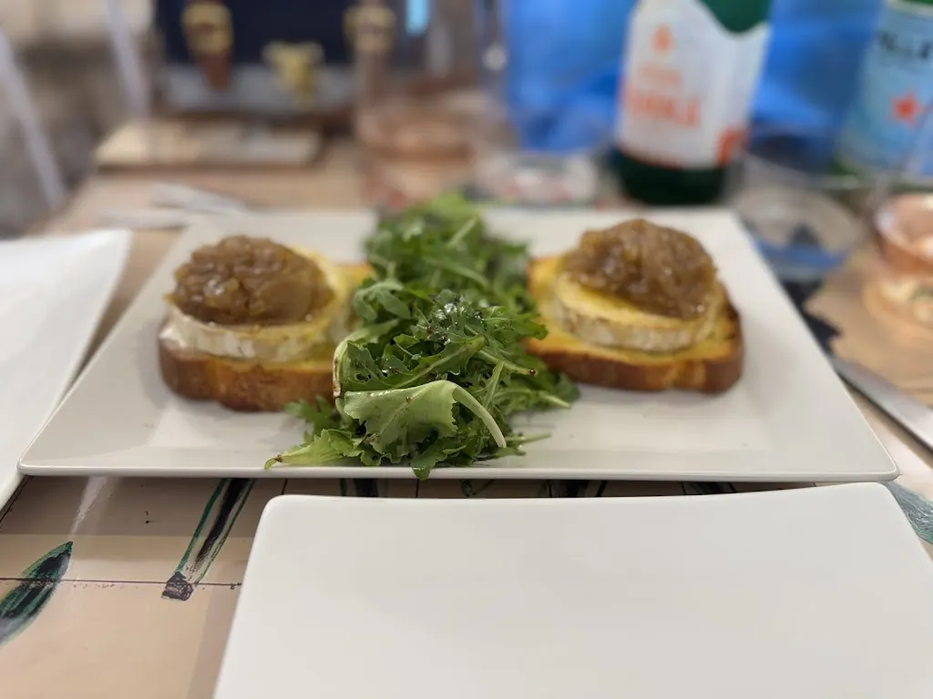 Jade GG_Babel wine bar bistrò & art_Rivello_review