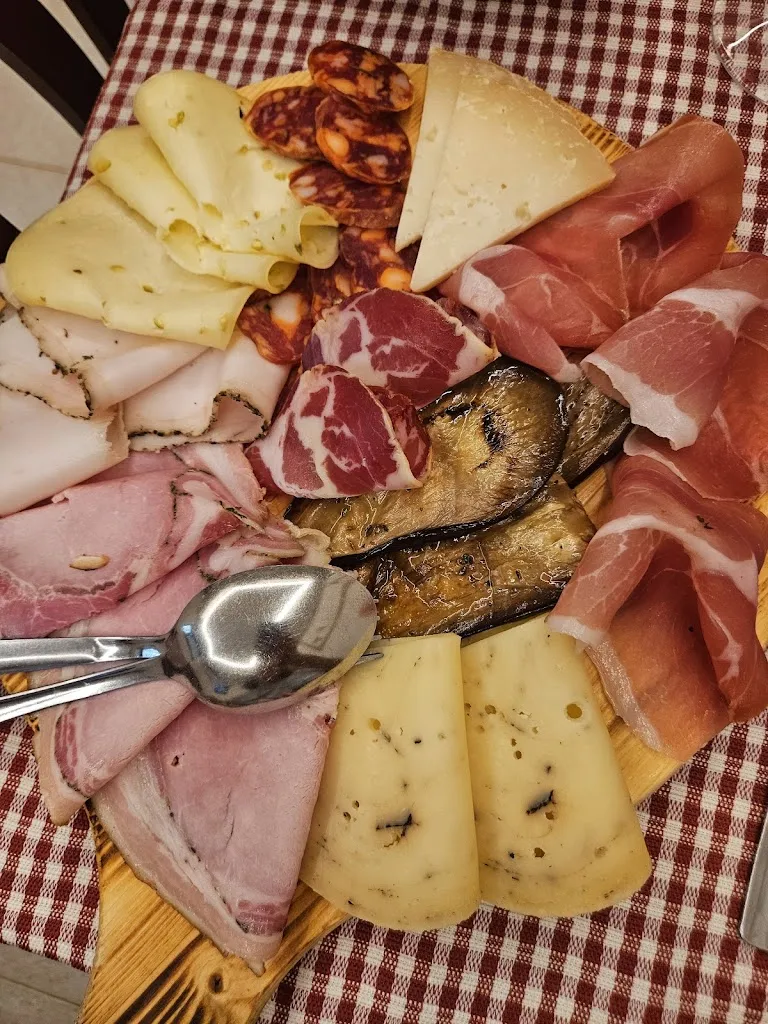 Pina Galotto_La Tana del Lupo_San Severino Lucano_review