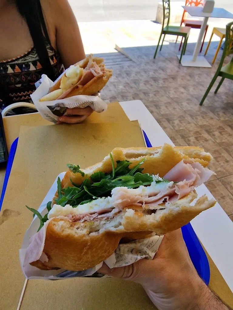 Luigi Bergamasco_Frittella & Co._Alba Adriatica_review