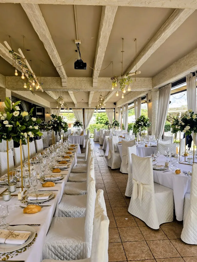 Dermot Ristorante Pizzeria con Forno a Legna restaurant in Civitella del Tronto