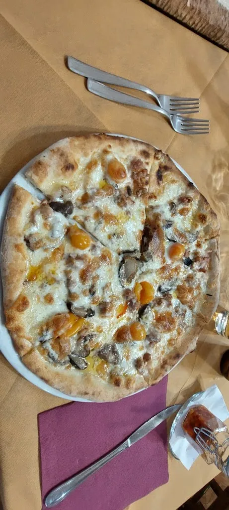 Ester Gifuni_Pizzeria & Braceria Carpe-diem_Satriano di Lucania_review