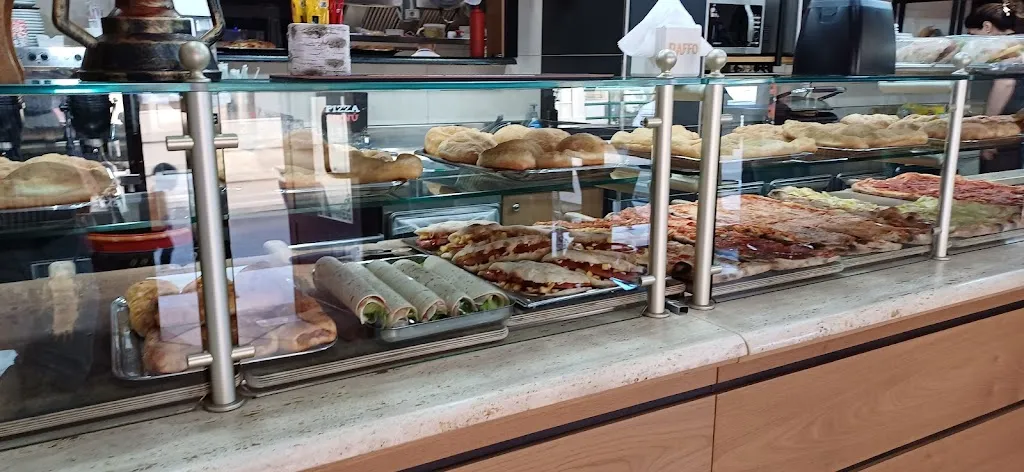 Stefano Macchia_Pizza & Spizzico_Senise_review