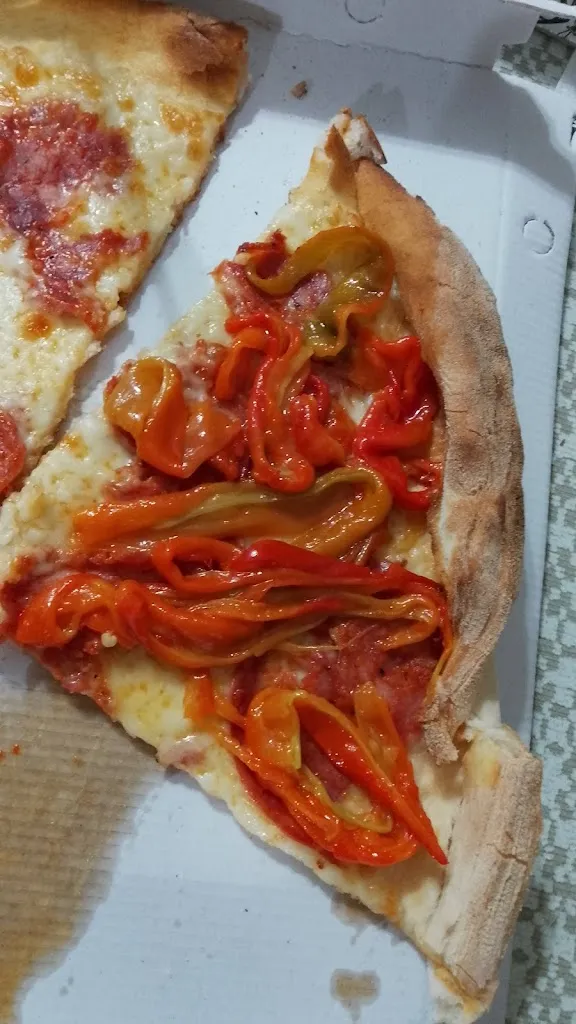 Rocco Bellusci_Pizza & Spizzico_Senise_review