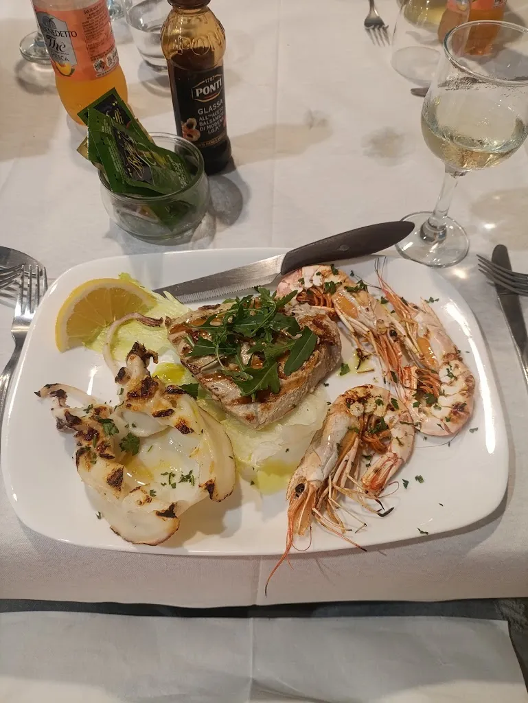 Dylan van der Willigen_Trattoria Ristorante Pizzeria Nicola's_Scanzano Jonico_review