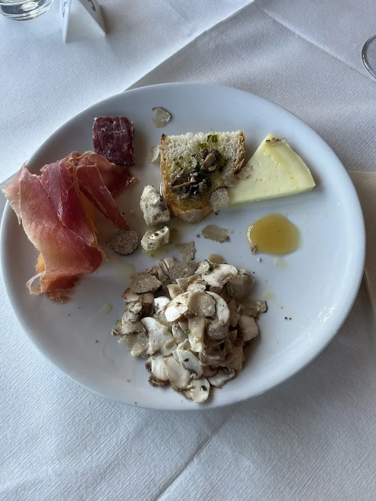 Roberto Forlani_Ristorante Le grotte i sapori delle gole_Civitella del Tronto_review