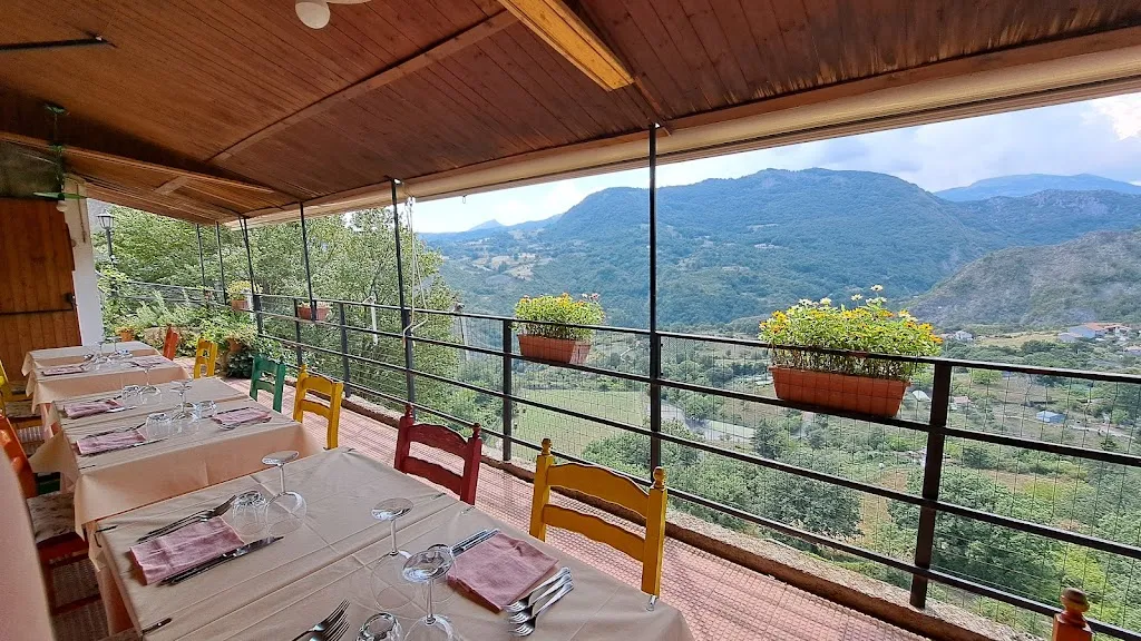 Ristorante Tipico Luna Rossa restaurant in Terranova di Pollino
