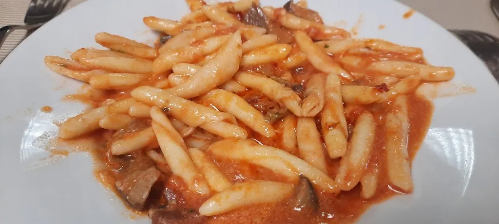 Malú Di Leo_La Grotta_Terranova di Pollino_recensione