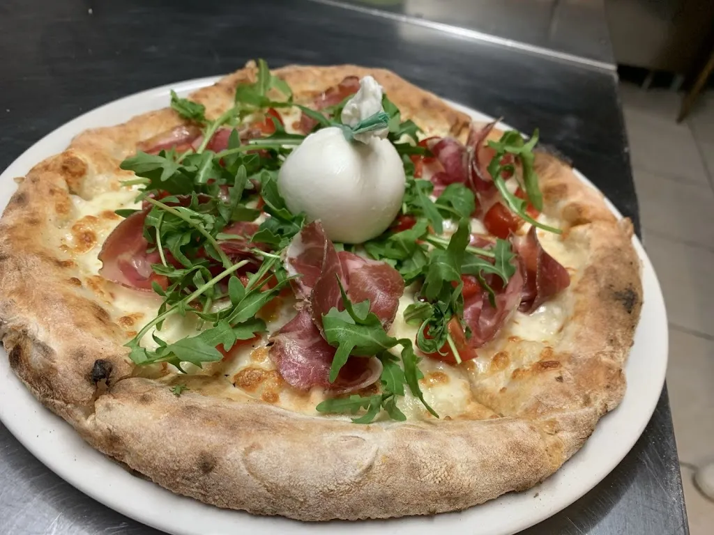 Al Chiaro di Luna restaurant in Stigliano