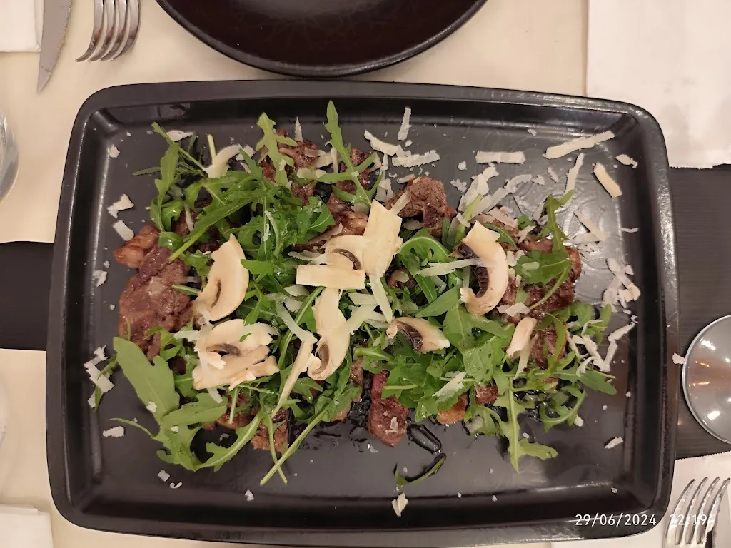 Menu_Black & White_Tolve_image_5