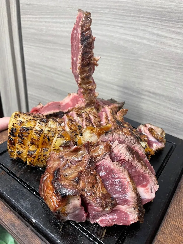 Menu_Black & White_Tolve_image_6