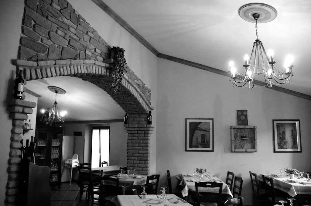 LA FONTANA DEL BORGO restaurant in Valsinni