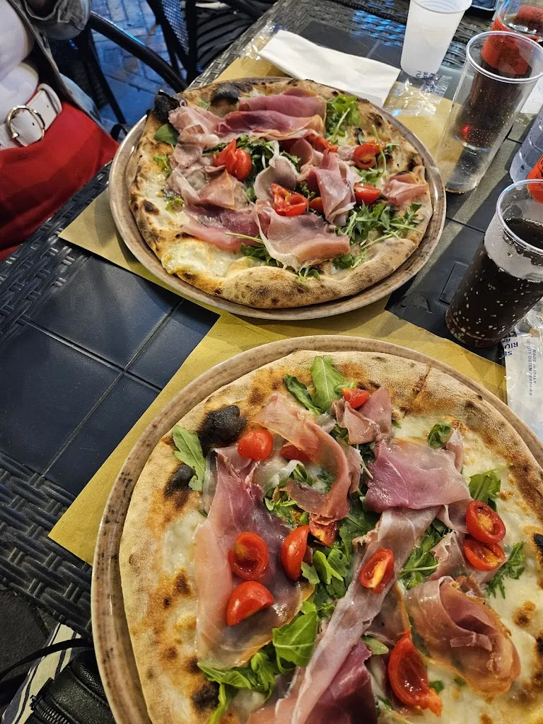 Carmine Mario Vitelli_Chiosco “ Non solo Bar ” di Francesco Spagnuolo_Trecchina_review