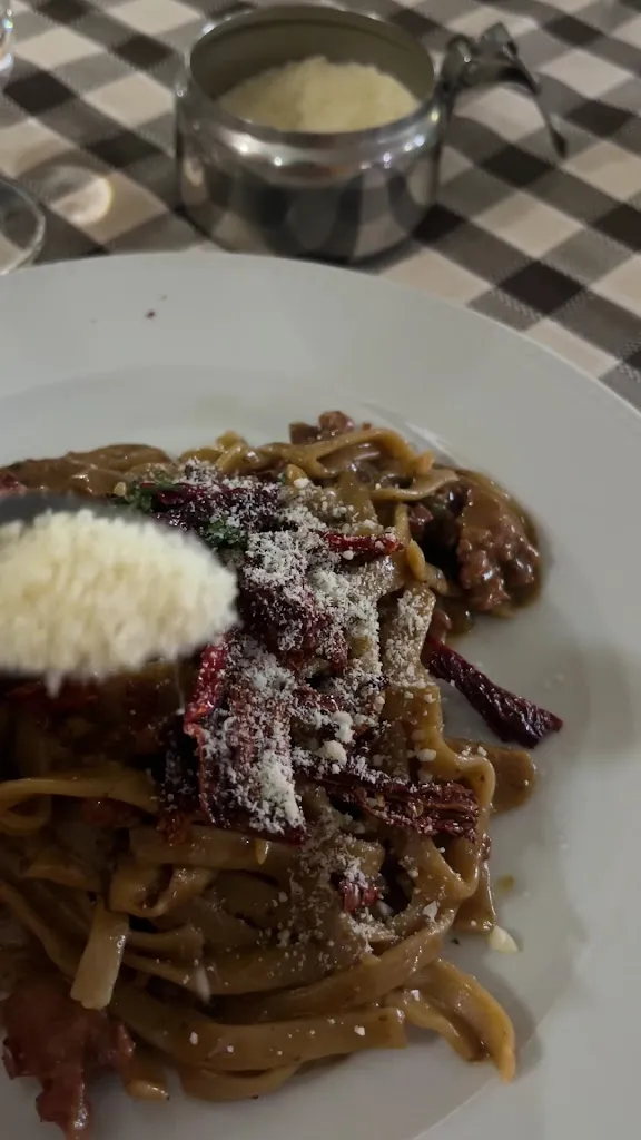 Arpik Khanakhian_Valle del noce_Trecchina_review