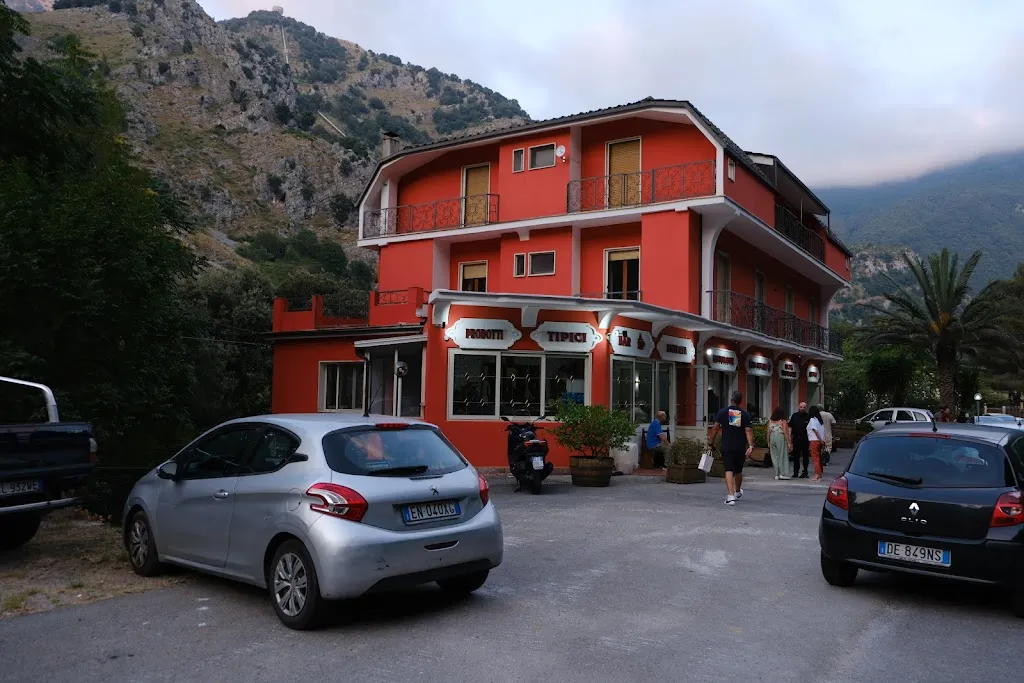 La Briglia - Ristorante Tipico con giardino -Hotel._Trecchina_slider_image_2