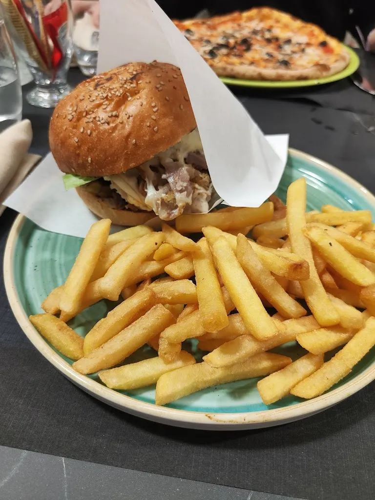 Francesco Vurchio_Villa del Sorriso Ristorante Pizzeria_Venosa_review