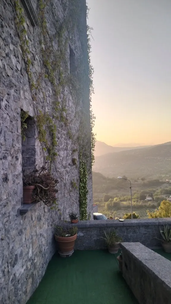 Maurizio Leo_The Castello Dei Principi Sanseverino_Viggianello_review