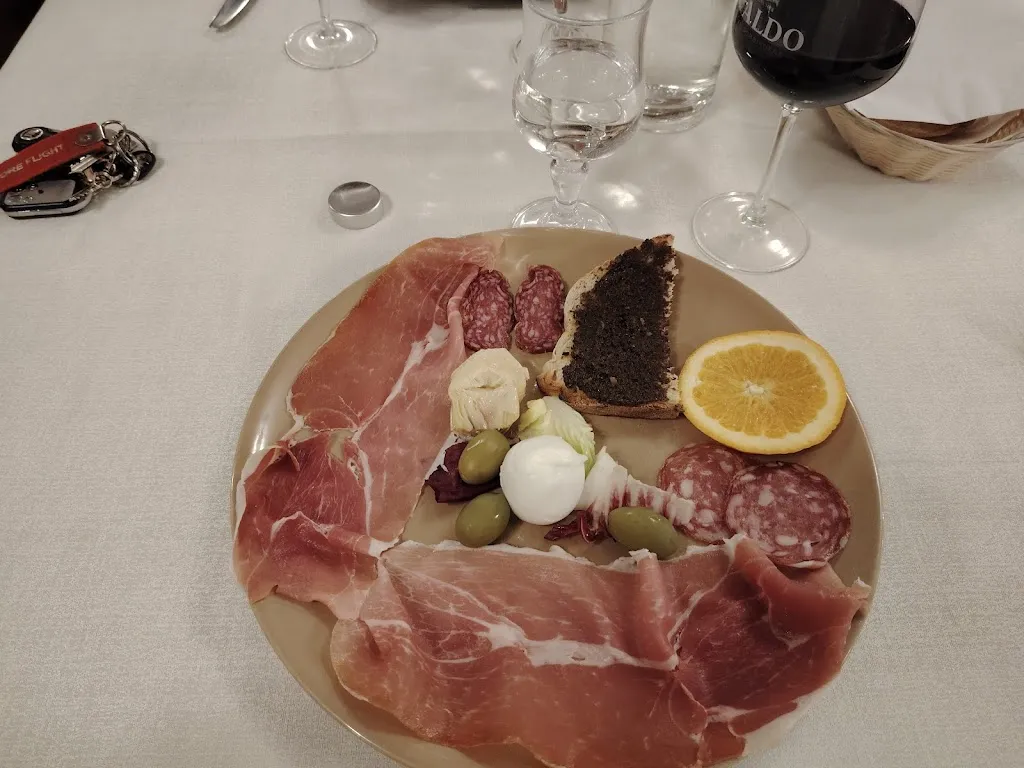 Ristorante Il Santamaria_Civitella Roveto_slider_image_3