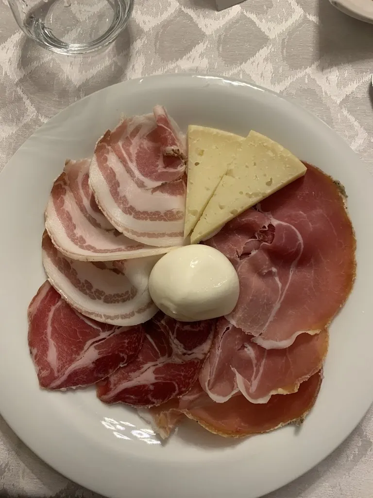 Menu_Corte Le Quattro Lune Restaurant & Pizza_Viggiano_image_1