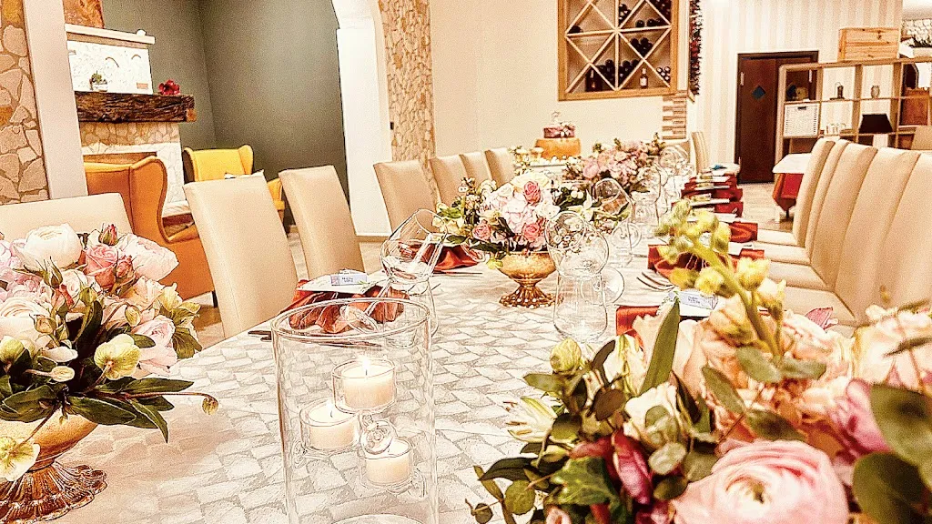 Corte Le Quattro Lune Restaurant & Pizza restaurant in Viggiano