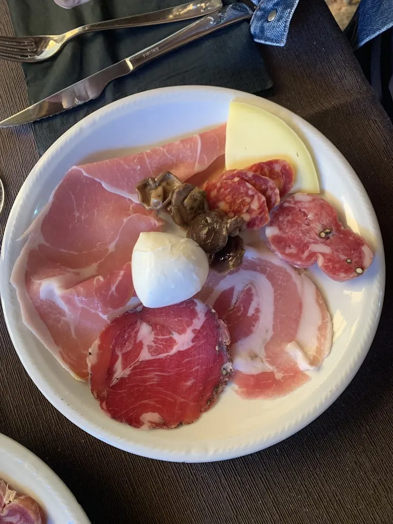 La tana del lupo_Viggiano_slider_image_2