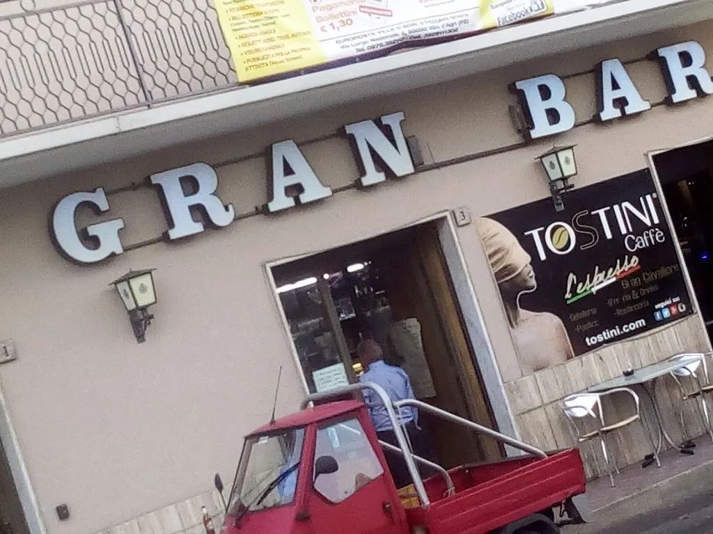 Gran Bar Prinzi Marcella Di Salvia restaurant in Viggiano