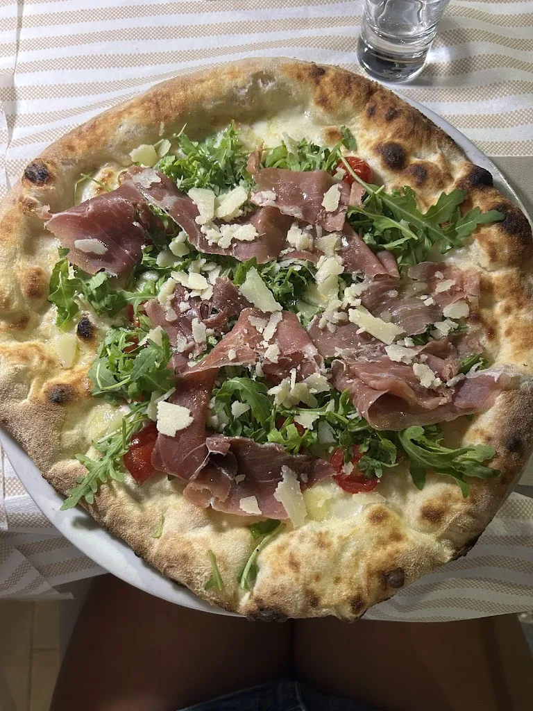 Martina Rombati_Orizzonti_Acquappesa_review