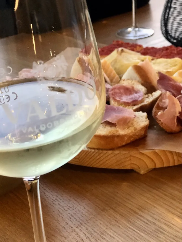 Bar La Locanda di Di Loreto Alessandro restaurant in Civitella Roveto