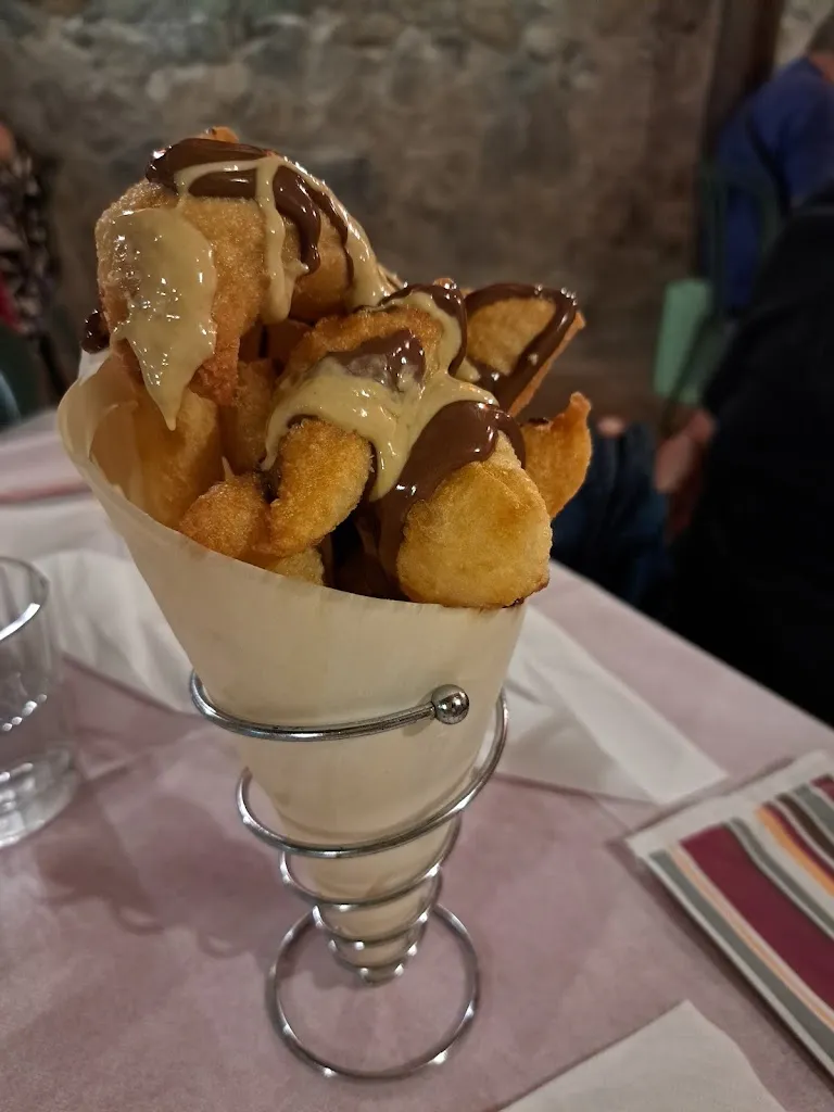 Laura Ics_Pizzeria Reginella_Acquappesa_recensione