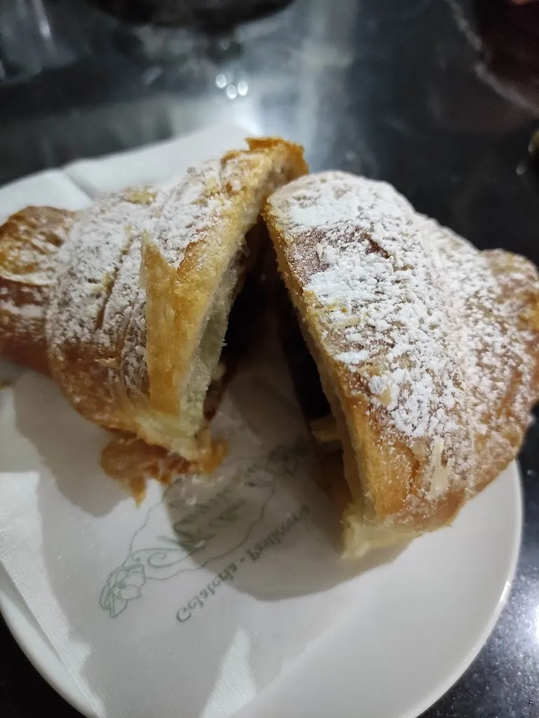 Bar Pasticceria Magnolia_Africo Nuovo_slider_image_3