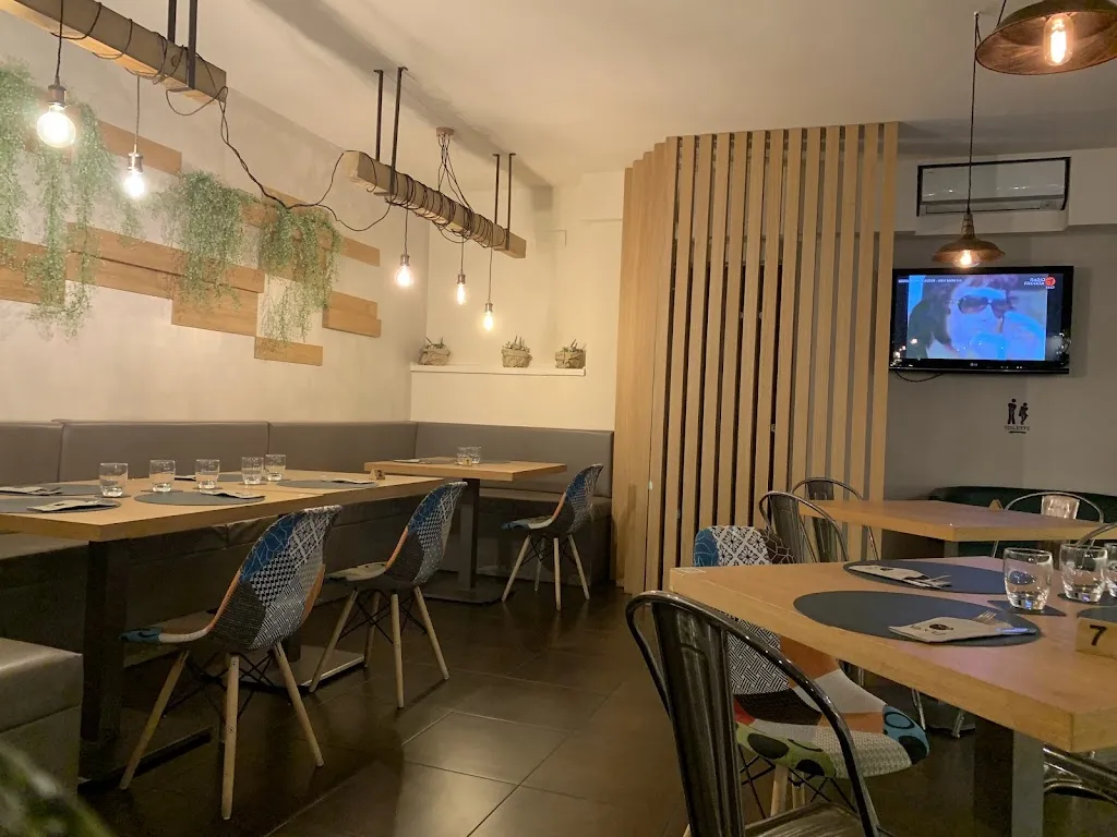 Vadolì restaurant in Acri