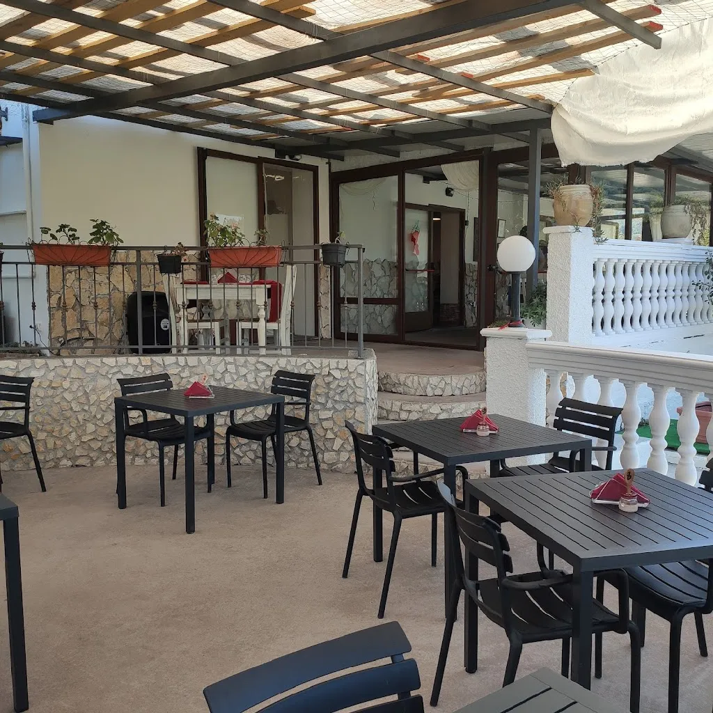 Radici di Calabria restaurant in Aieta