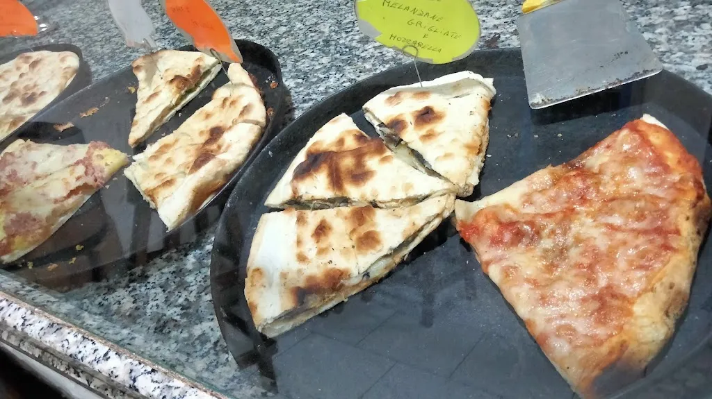 Vincenzo Cicchinelli_Pizzeria La Taverna_Civitella Roveto_review